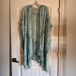 Altar'd State Teal and White Boho Chic Kimono